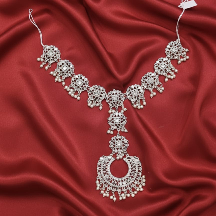 Traditional Maang Tikka (Sheesh Pati)